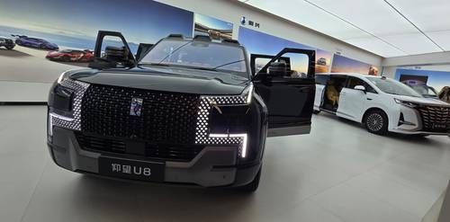 BYD-presenta-la-Blade-Battery-2.0-y-la-carga-FLASH-hasta-97-en-minutos-segun-la-empresa