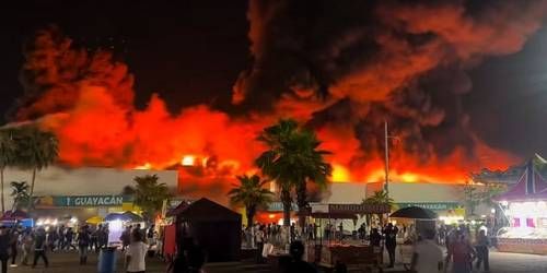 Incendio-en-la-Feria-Tabasco-deja-cinco-muertos-y-consume-la-Nave-1-del-Parque-Tabasco-Dora-Maria