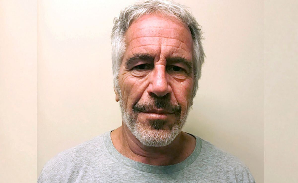 Policia-de-Surrey-investiga-dos-denuncias-de-abuso-sexual-infantil-tras-publicacion-de-los-archivos-de-Jeffrey-Epstein