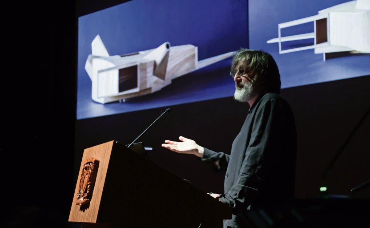 Smiljan-Radic-premio-Pritzker-2026-ofrecio-conferencia-en-la-Facultad-de-Arquitectura-de-la-UNAM
