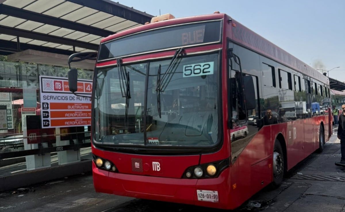 Metrobus-licita-mejoras-funcionales-para-la-estacion-Teatro-Blanquita