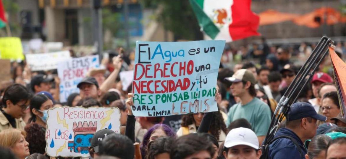 lemus-ordena-revisar-detenciones-y-posibles-abusos-tras-violencia-en-marcha-por-el-agua